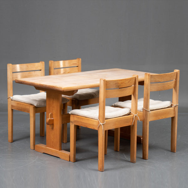Danish 'Shaker' Dining Setting
