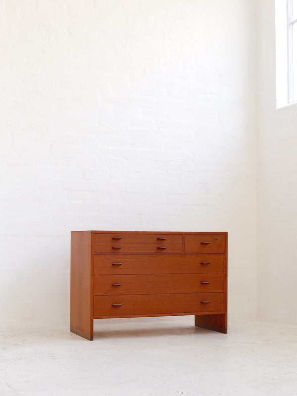 Hans J. Wegner 'RY16' Drawers