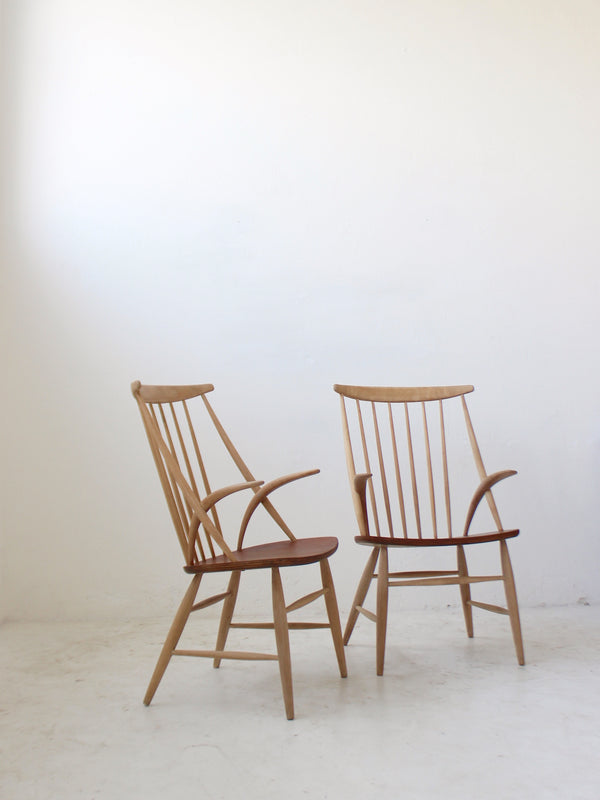 Illum Wikkelsø 'Spindle-Back' Chairs