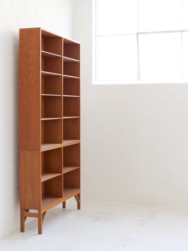 Børge Mogensen 'China-base' Bookcase
