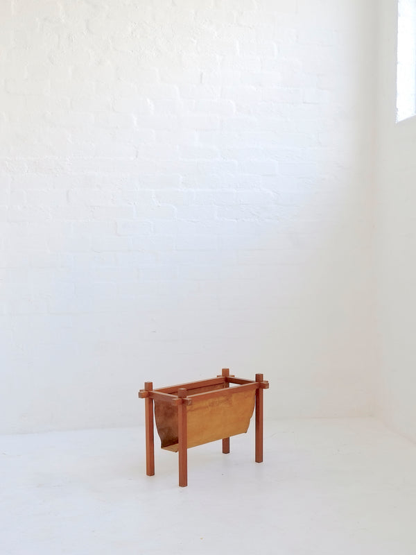 Skjode Skjern Magazine Holder