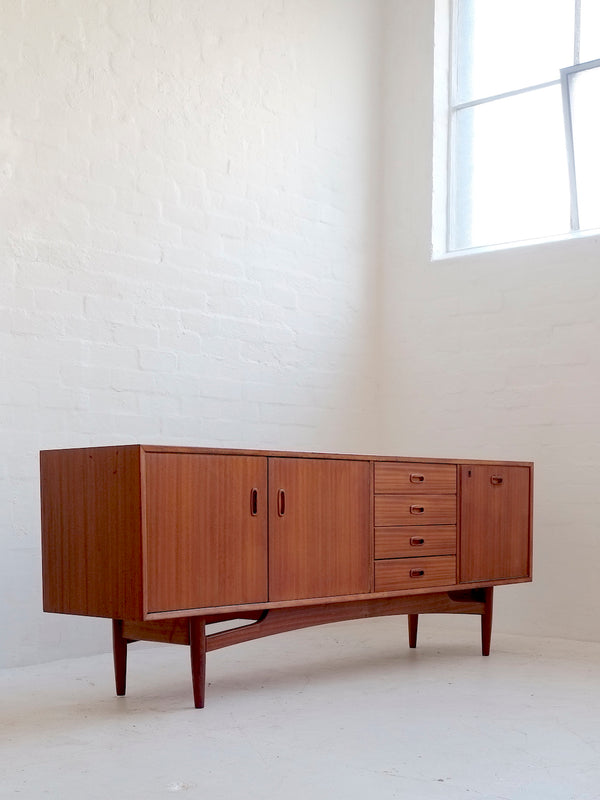 Frystark 'Status' Sideboard