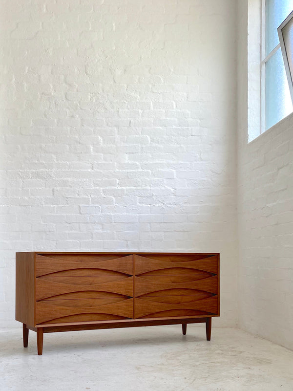 Arne Vodder 'AV08' Bank of Drawers
