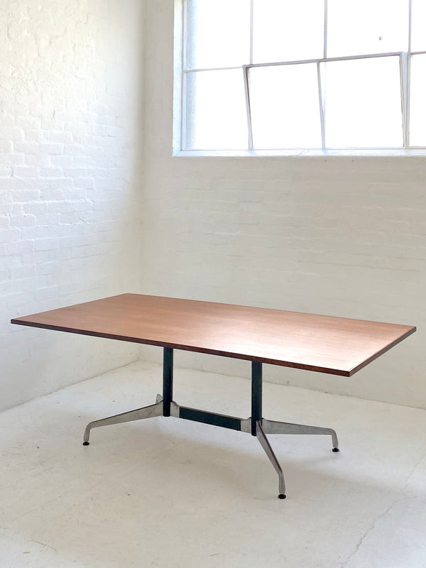 Eames Segment Base Table
