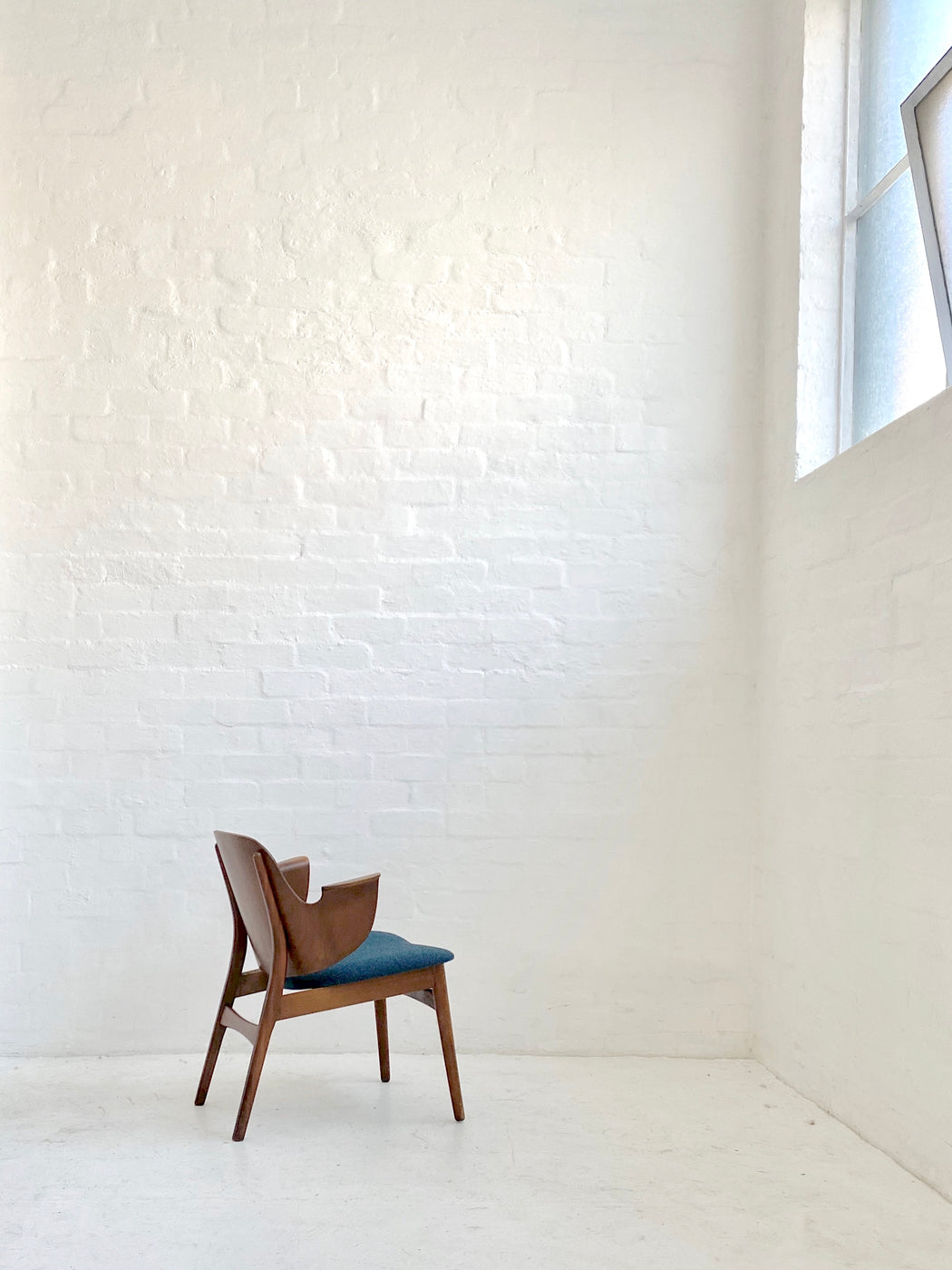 Hans Olsen Model 107 'Shell' Chair